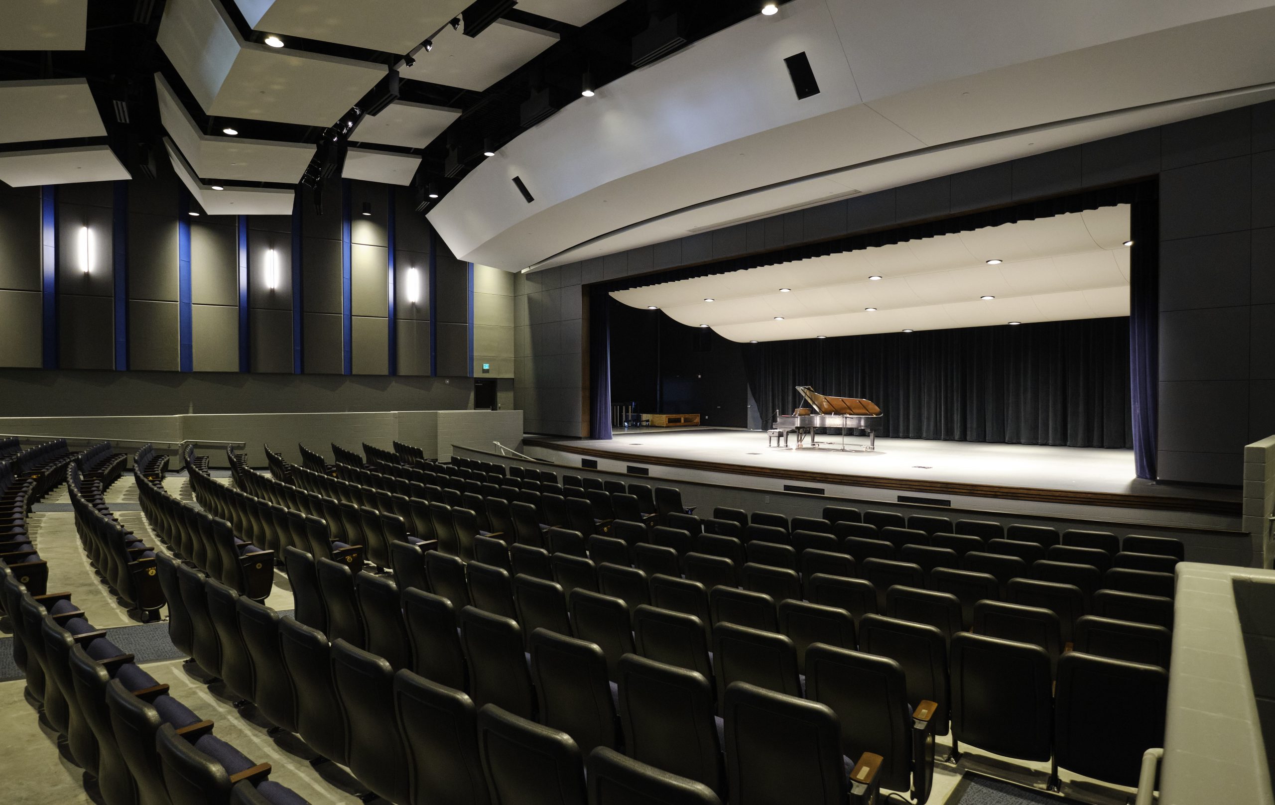 Janice K. Lund Performing Arts Center Iowa Lakes Community College