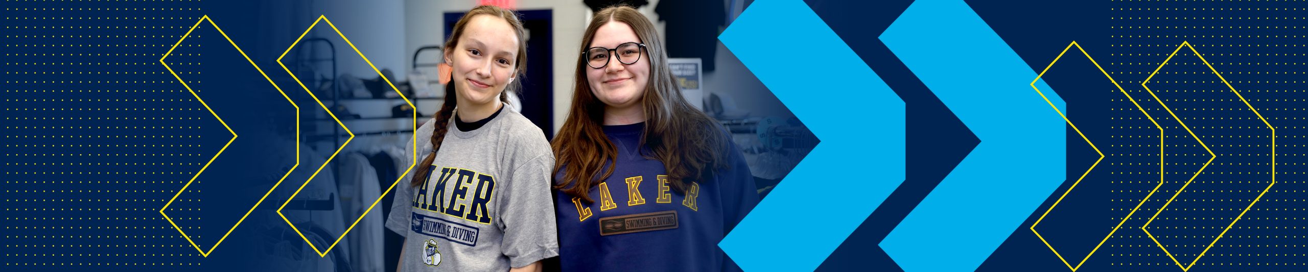 Iowa Lakes students at book store