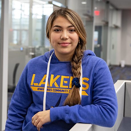 Bookkeeping student with blue Laker sweatshirt